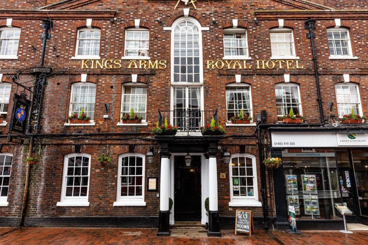 The Kings Arms And Royal Hotel, Godalming, Surrey Exterior photo